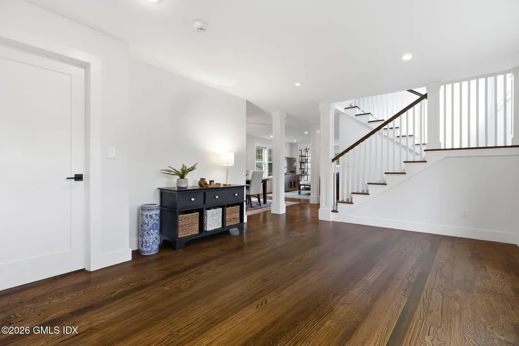 14 Neil Lane Riverside CT 06878