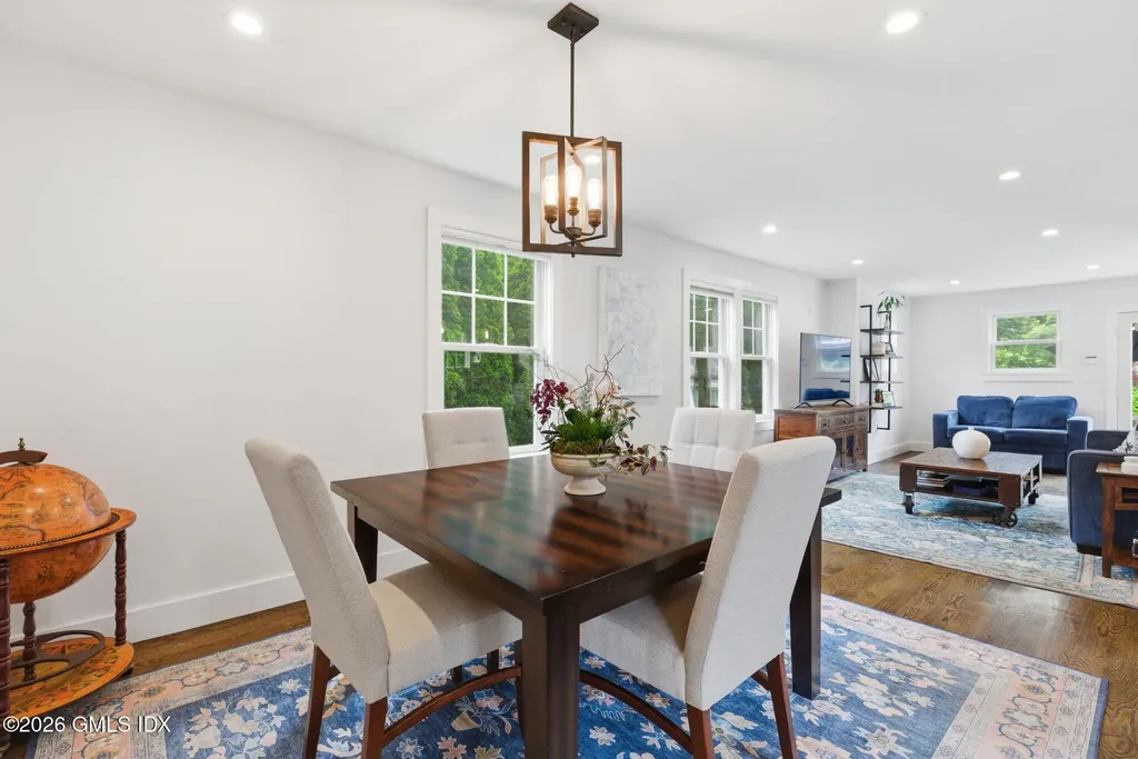 14 Neil Lane Riverside CT 06878