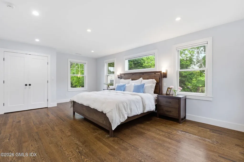 14 Neil Lane Riverside CT 06878