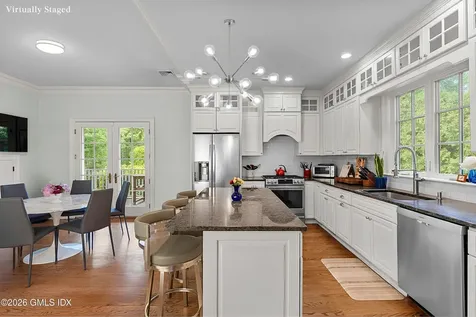 8 Highview Avenue Old Greenwich CT 06870