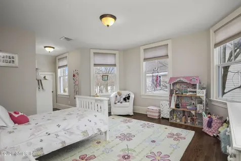8 Highview Avenue Old Greenwich CT 06870
