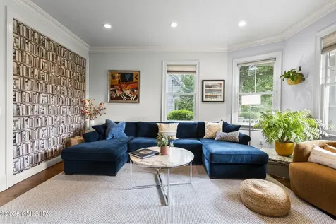 8 Highview Avenue Old Greenwich CT 06870