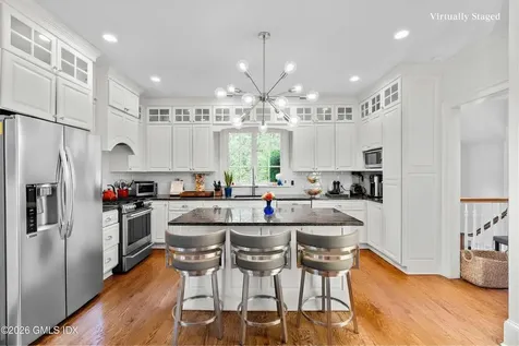 8 Highview Avenue Old Greenwich CT 06870