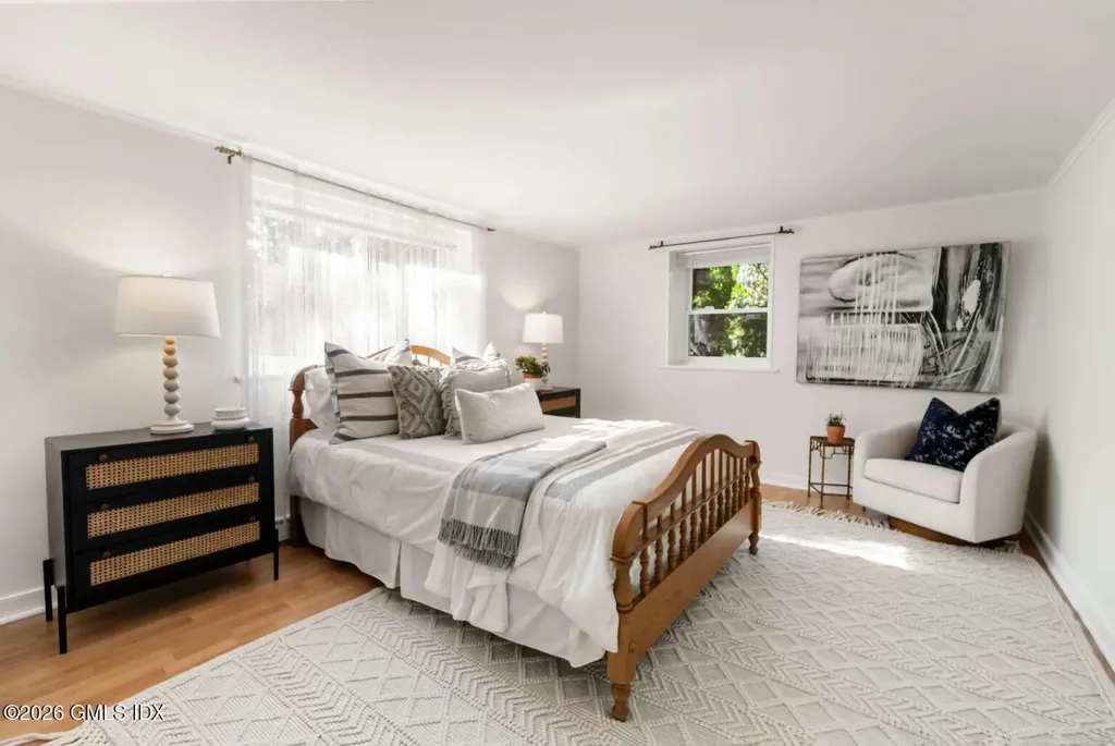 61 Center Drive Old Greenwich CT 06870