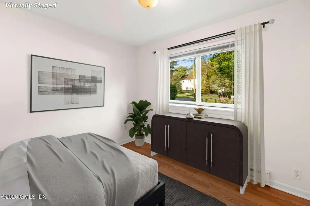 61 Center Drive Old Greenwich CT 06870