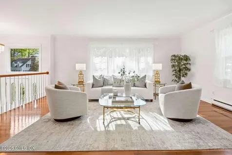 61 Center Drive Old Greenwich CT 06870