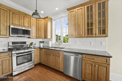 26 Edgewood Avenue Greenwich CT 06830