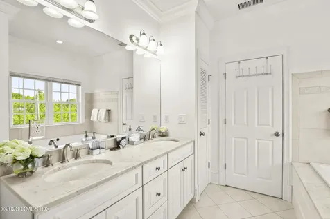 26 Edgewood Avenue Greenwich CT 06830