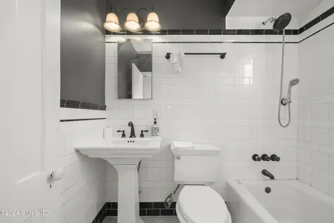 238 Weaver Street Greenwich CT 06831
