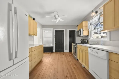 238 Weaver Street Greenwich CT 06831