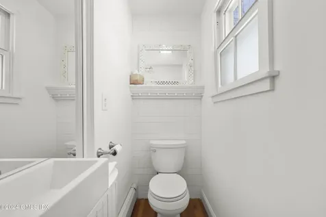 238 Weaver Street Greenwich CT 06831