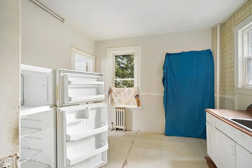 246-248 W Putnam Avenue Greenwich CT 06830