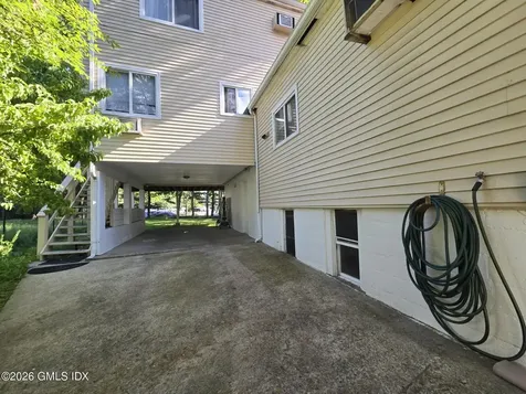 493 Den Lane Greenwich CT 06831