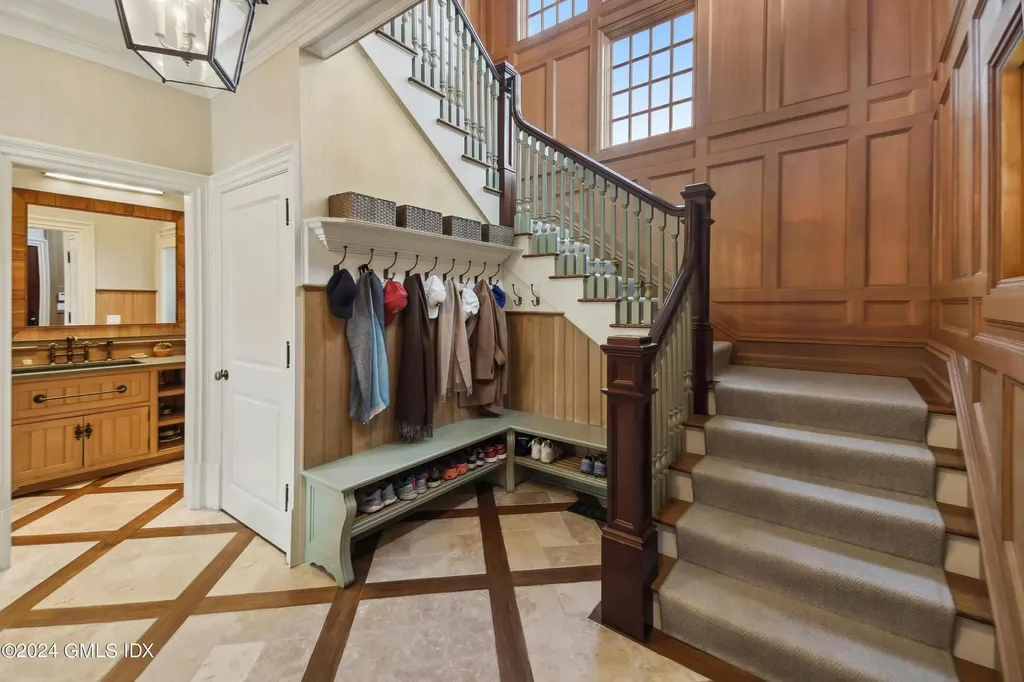 16 Indian Point Lane Riverside CT 06878