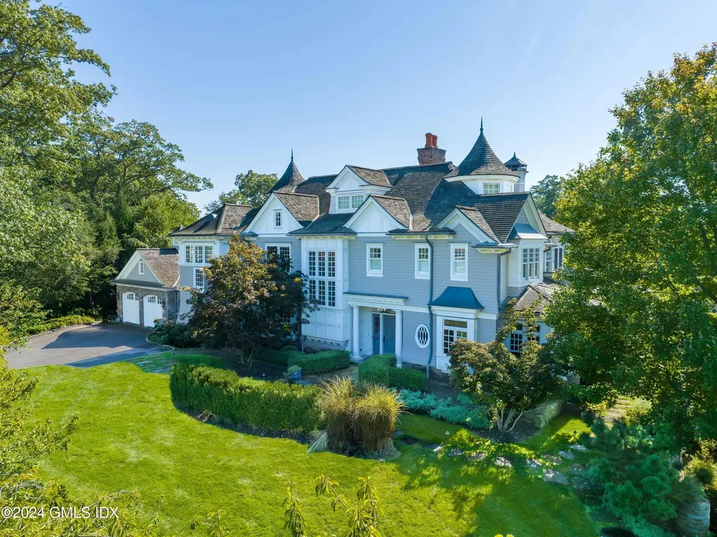 16 Indian Point Lane Riverside CT 06878
