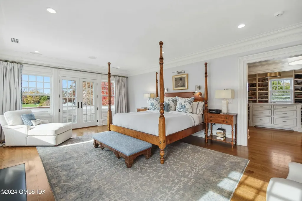 16 Indian Point Lane Riverside CT 06878