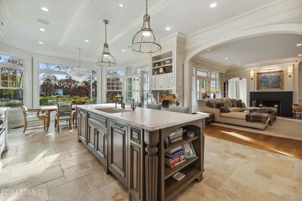 16 Indian Point Lane Riverside CT 06878