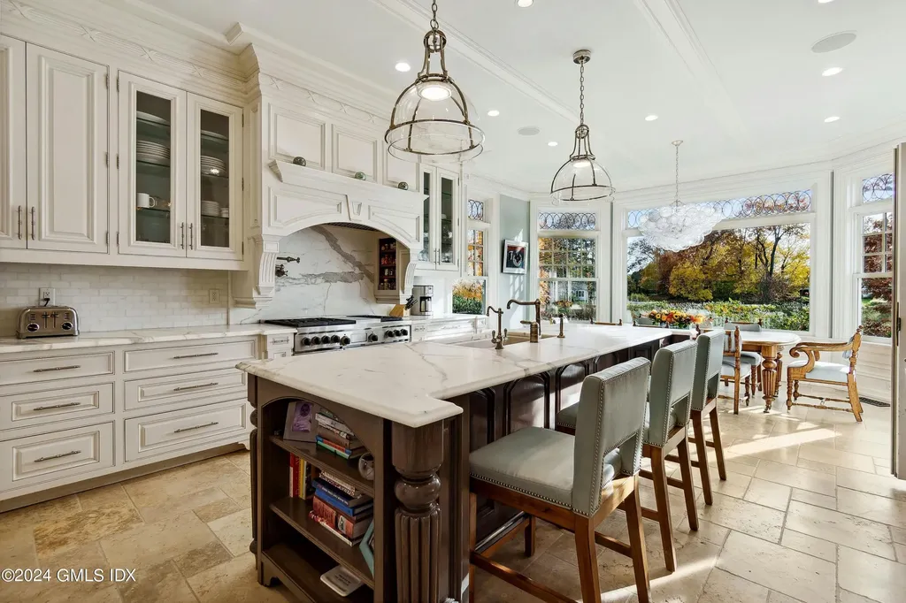 16 Indian Point Lane Riverside CT 06878