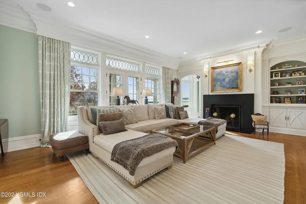 16 Indian Point Lane Riverside CT 06878