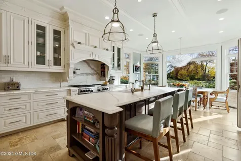 16 Indian Point Lane Riverside CT 06878