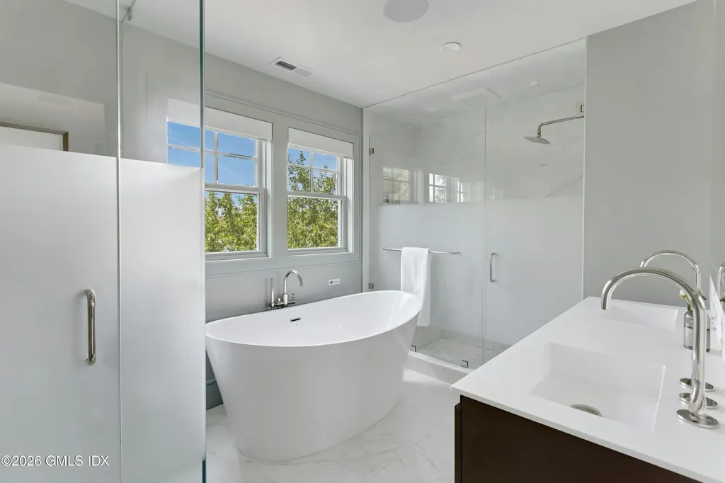 189 Connecticut Avenue Greenwich CT 06830
