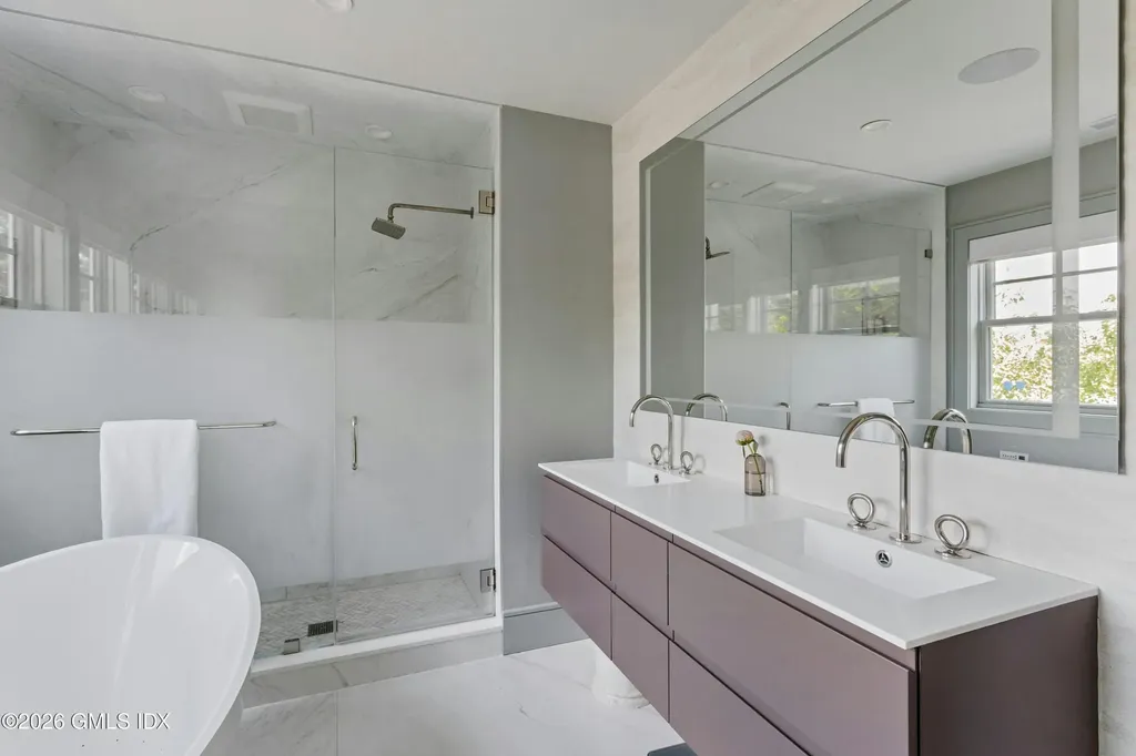 189 Connecticut Avenue Greenwich CT 06830