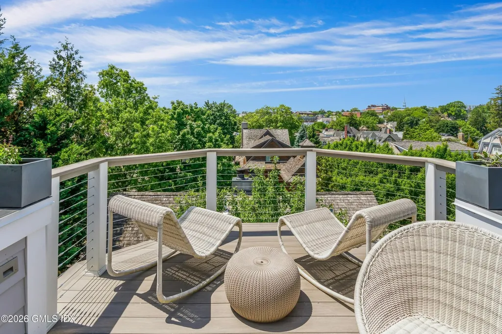 189 Connecticut Avenue Greenwich CT 06830