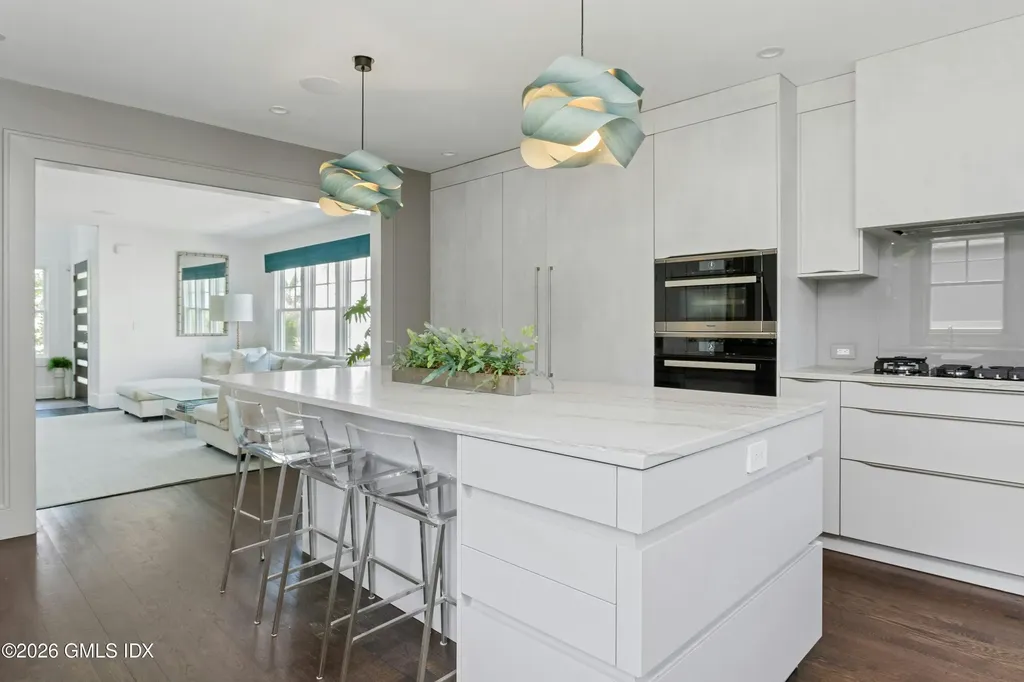 189 Connecticut Avenue Greenwich CT 06830