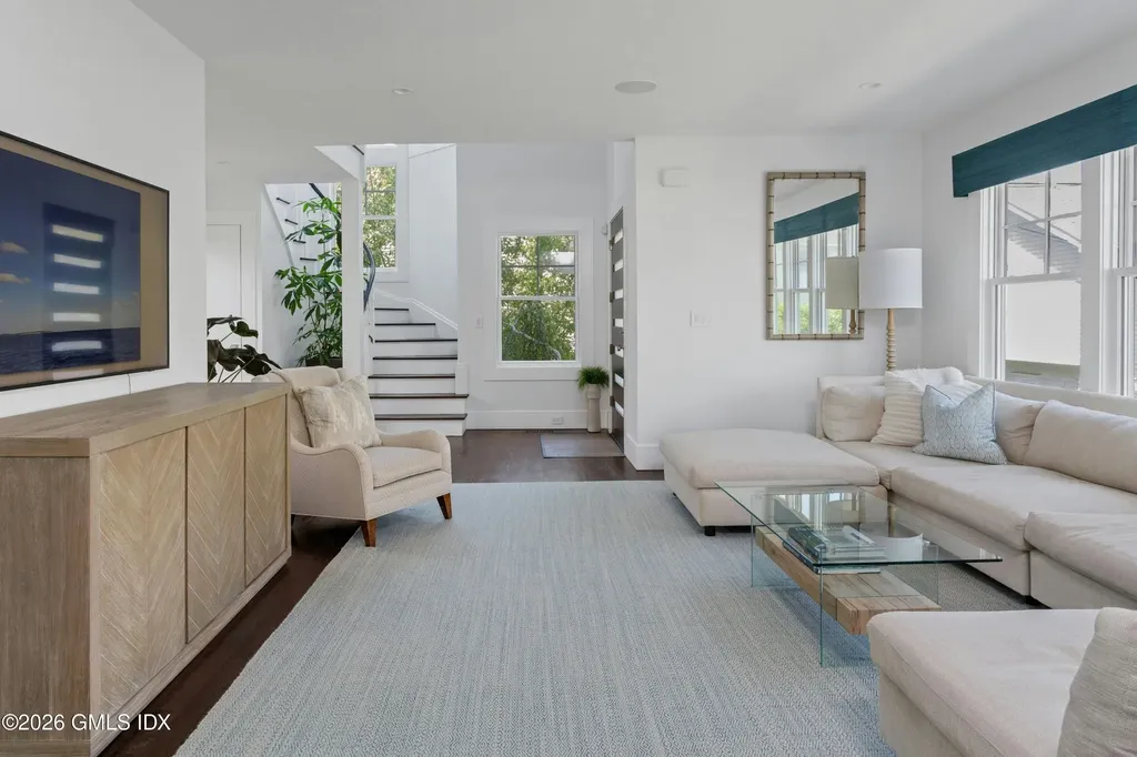 189 Connecticut Avenue Greenwich CT 06830