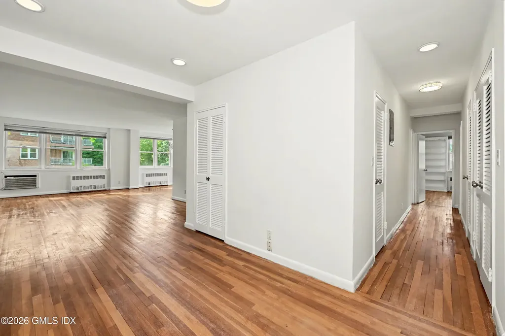 1 Putnam Court Greenwich CT 06830