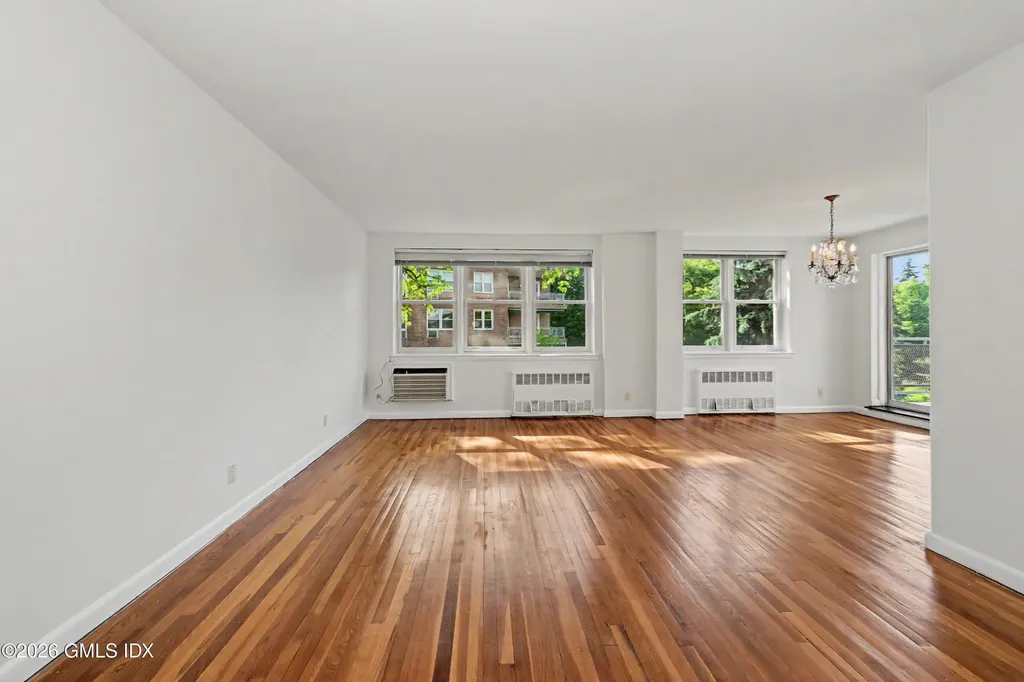 1 Putnam Court Greenwich CT 06830