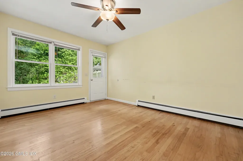 170 Dunn Avenue Stamford CT 06905