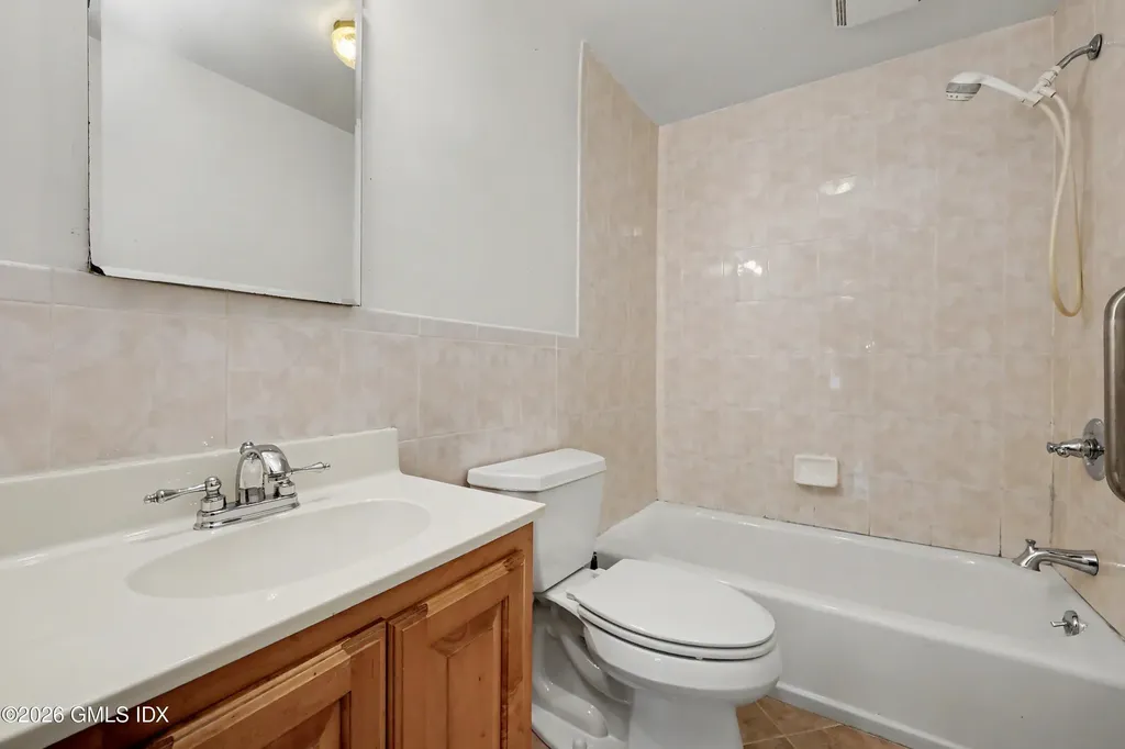 170 Dunn Avenue Stamford CT 06905