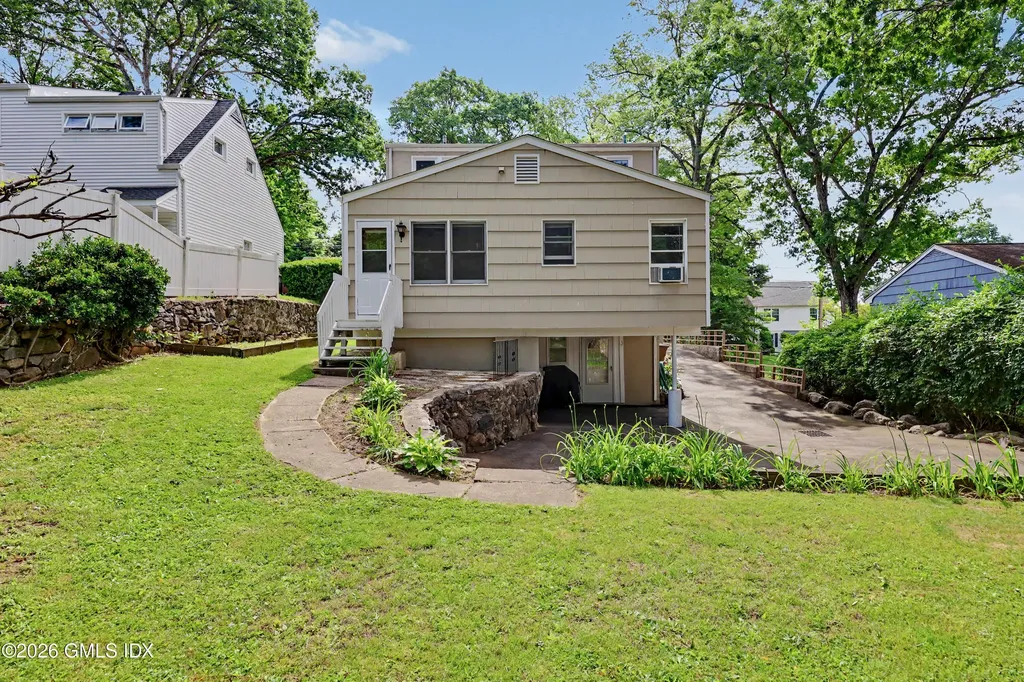 170 Dunn Avenue Stamford CT 06905