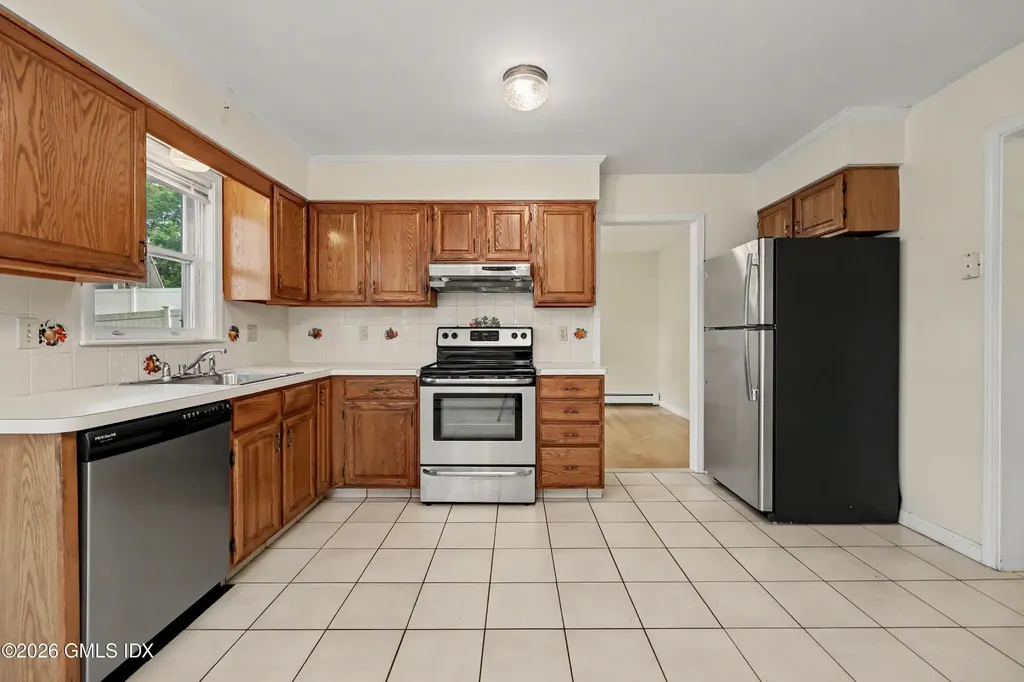 170 Dunn Avenue Stamford CT 06905