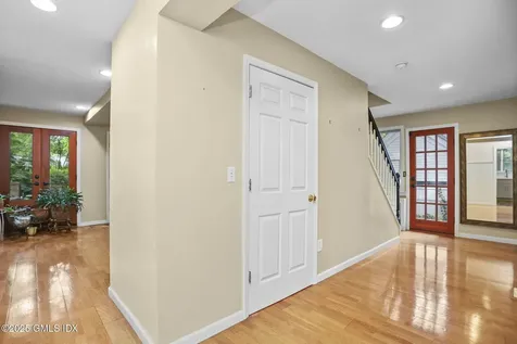 6 Halsey Drive Old Greenwich CT 06870