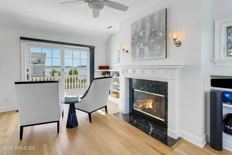 40 Willowmere Circle Riverside CT 06878