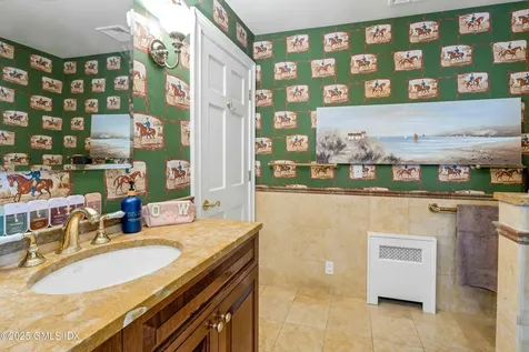 40 Willowmere Circle Riverside CT 06878
