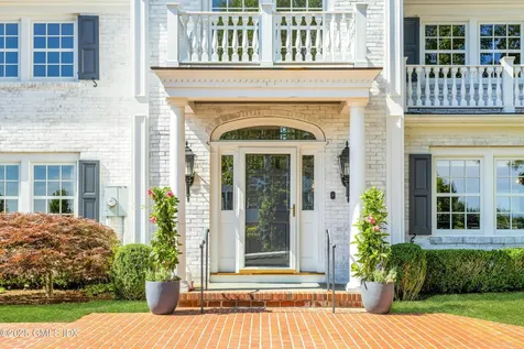 40 Willowmere Circle Riverside CT 06878