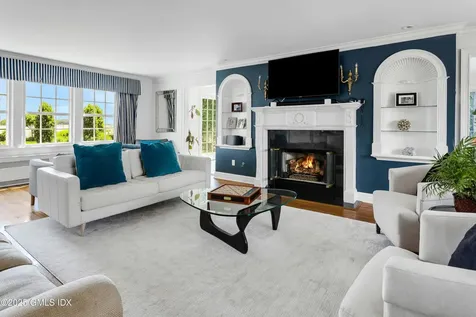 40 Willowmere Circle Riverside CT 06878