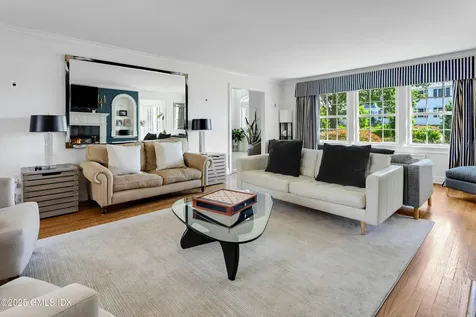 40 Willowmere Circle Riverside CT 06878