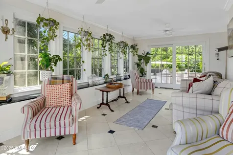 40 Willowmere Circle Riverside CT 06878