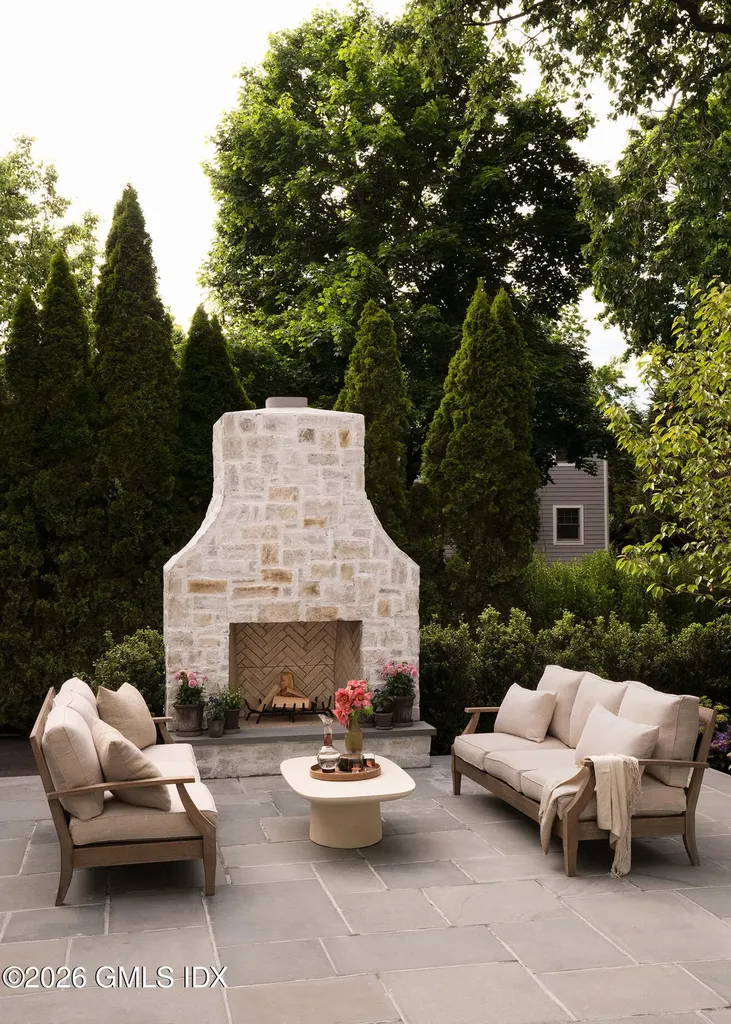 60 Benjamin Street Old Greenwich CT 06870