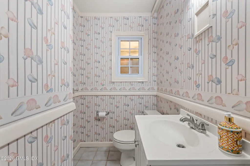 53 Hunt Terrace Greenwich CT 06831