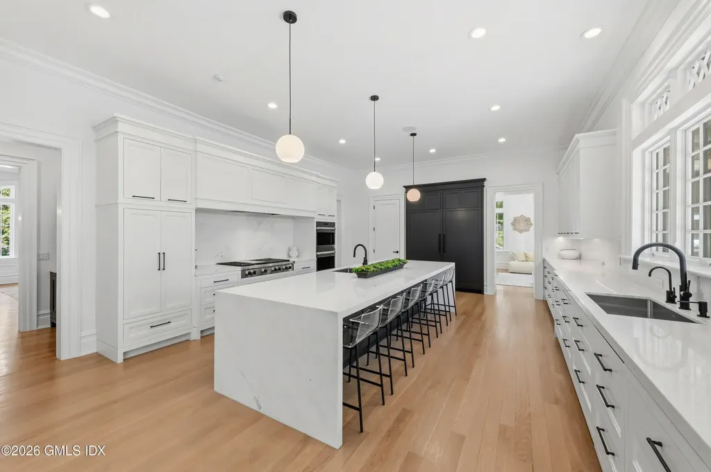 7 Loch Lane Greenwich CT 06830