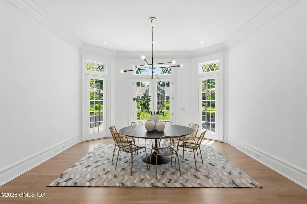 7 Loch Lane Greenwich CT 06830