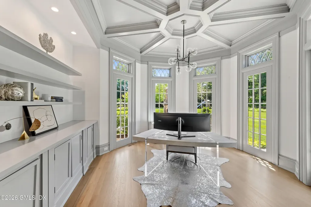7 Loch Lane Greenwich CT 06830