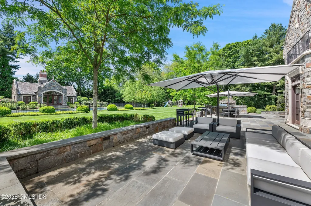 7 Loch Lane Greenwich CT 06830