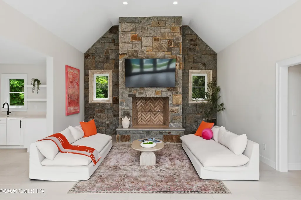 7 Loch Lane Greenwich CT 06830