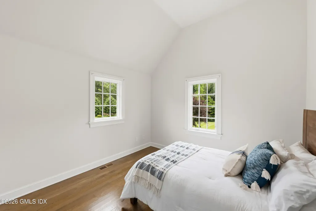 7 Loch Lane Greenwich CT 06830